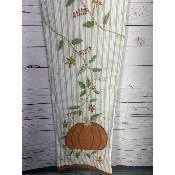 Family Gatherings 16x72 Fall Pumpkin With Vines Cotton Table Runner - Picture 3 of 11